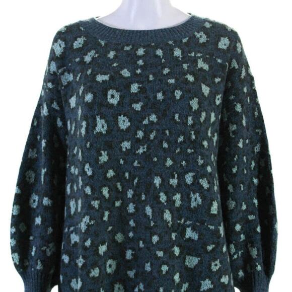 Farm Rio Blue Leopard Animal print knit sweater Size Small - Picture 11 of 12
